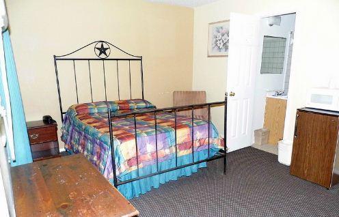 Interstate Motel Wills Point Room photo